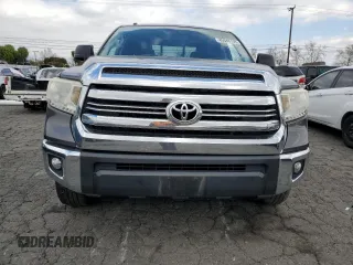 2017 Toyota Tundra 2WD SR5 with VIN 5TFRY5F11HX228301, listed as a Copart auction lot 45046105 with 40,962 mi miles and Salvage Title. Bid and sale history available at carsss.com. Image 5.