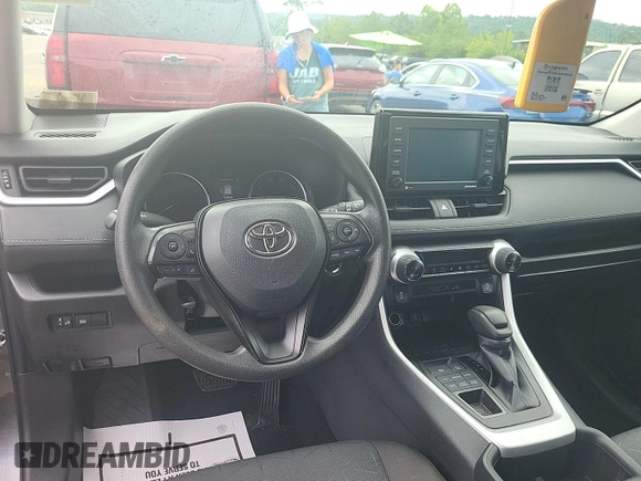 2022 Toyota RAV4 XLE with VIN 2T3P1RFV5NC282921, listed as a IAAI auction lot 42840420 with 43,470 mi miles and . Bid and sale history available at DreamBid. Image 15.