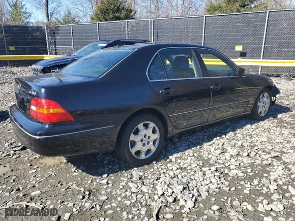 2003 Lexus LS 430 with VIN JTHBN30FX30098697, listed as a Copart auction lot 49048675 with 257,035 mi miles and Salvage Title. Bid and sale history available at carsss.com. Image 3.