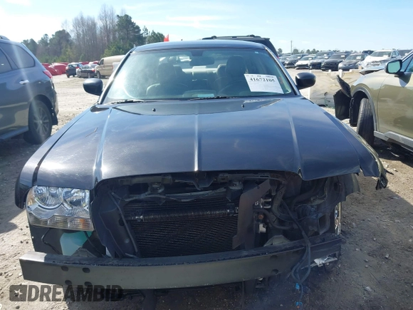 2006 Chrysler 300 with VIN 2C3KA43R66H330998, listed as a IAAI auction lot 41672105 with 168,422 mi miles. Bid and sale history available at carsss.com. Image 13.