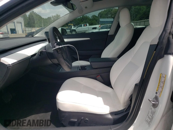 2021 Tesla Model 3 Long Range z VIN 5YJ3E1EB7MF055714, wystawiony jako Copart lot #54527535 z przebiegiem 69 321 mil mil oraz Szkoda całkowita • Salvage title. Historia ofert i sprzedaży dostępna na DreamBid. Obrazek 7.