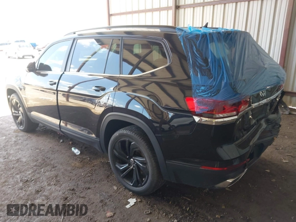 2022 Volkswagen Atlas SE with VIN 1V2KR2CA8NC550050, listed as a IAAI auction lot 42099174 with 55,967 mi miles and . Bid and sale history available at DreamBid. Image 3.