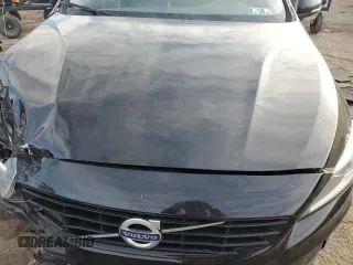 2017 Volvo S60 Dynamic z VIN YV140MTL9H2428352, wystawiony jako Copart lot #45787525 z przebiegiem 58 397 mil mil oraz Szkoda całkowita • Salvage title. Historia ofert i sprzedaży dostępna na DreamBid. Obrazek 12.
