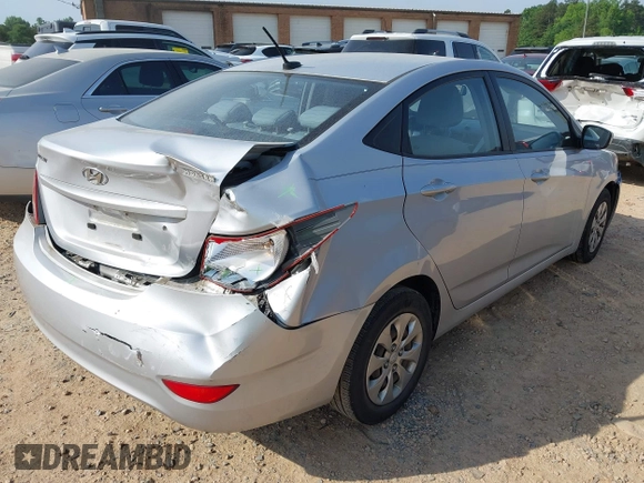 2016 Hyundai Accent SE z VIN KMHCT4AE9GU973351, wystawiony jako IAAI lot #42281546 z przebiegiem 111 130 mil mil oraz . Historia ofert i sprzedaży dostępna na DreamBid. Obrazek 4.