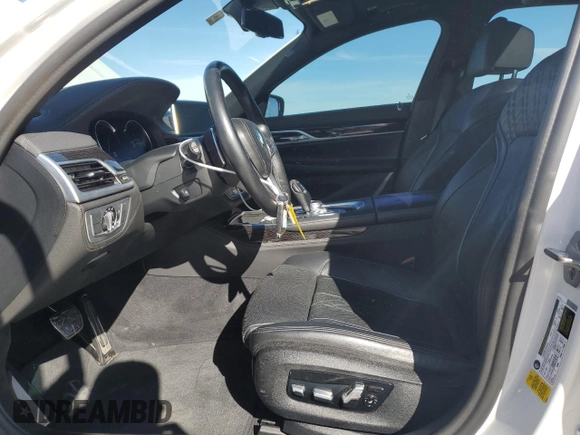 2019 BMW 7 Series 750i с VIN WBA7F0C51KGM24718, выставлен на аукционе Copart как лот 86527984 с пробегом 2 900 миль миль и Списание • Salvage title. История ставок и продаж доступна на DreamBid. Изображение 7.