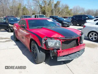 2013 Chevrolet Camaro LS с VIN 2G1FA1E3XD9245862, выставлен на аукционе IAAI как лот 41720626 с пробегом 189 722 миль миль и . История ставок и продаж доступна на DreamBid. Изображение 1.
