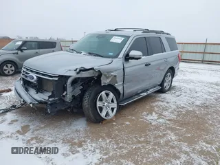 2020 Ford Expedition XLT z VIN 1FMJU1JTXLEA56148, wystawiony jako IAAI lot #41602849 z przebiegiem 133 596 mil mil oraz . Historia ofert i sprzedaży dostępna na DreamBid. Obrazek 2.