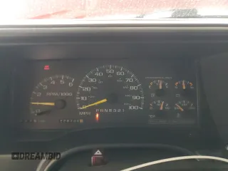 1999 GMC Yukon with VIN 1GKEK13R1XJ711537, listed as a Copart auction lot 51658175 with 228,786 mi miles and Salvage Title. Bid and sale history available at carsss.com. Image 9.