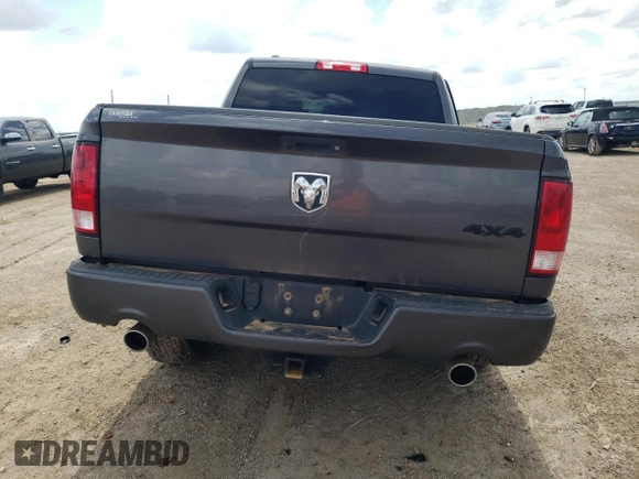 2018 Ram 1500 Express z VIN 1C6RR7KT8JS339244, wystawiony jako Copart lot #56287825 z przebiegiem 71 757 mil mil oraz Szkoda całkowita • Salvage title. Historia ofert i sprzedaży dostępna na DreamBid. Obrazek 6.