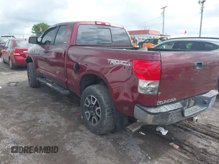 2008 Toyota Tundra z VIN 5TBBV541X8S517382, wystawiony jako IAAI lot #42231096 z przebiegiem 111 953 mil mil oraz . Historia ofert i sprzedaży dostępna na DreamBid. Obrazek 3.