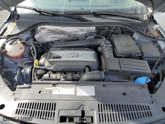 2017 Volkswagen Tiguan Wolfsburg Edition with VIN WVGSV7AX9HW505201, listed as a Copart auction lot 40199474 with 49,278 mi miles and Salvage Title. Bid and sale history available at carsss.com. Image 13.