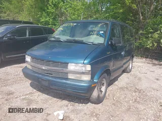 2000 Chevrolet Astro z VIN 1GNDM19W6YB120816, wystawiony jako IAAI lot #42209943 z przebiegiem 370 919 mil mil oraz . Historia ofert i sprzedaży dostępna na DreamBid. Obrazek 2.