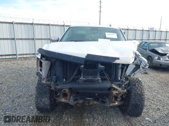 2011 Chevrolet Silverado 1500 LT with VIN 3GCPKSE36BG219504, listed as a IAAI auction lot 41891475 with 189,240 mi miles. Bid and sale history available at carsss.com. Image 12.