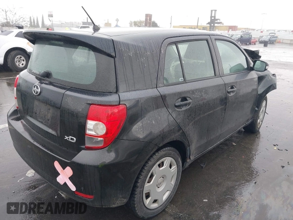 2009 Scion xD z VIN JTKKU10499J039448, wystawiony jako IAAI lot #41787707 z przebiegiem Nie podano mil oraz . Historia ofert i sprzedaży dostępna na DreamBid. Obrazek 4.