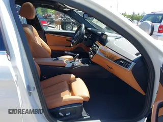 2020 BMW 5 Series 540i xDrive с VIN WBAJS3C07LCE31112, выставлен на аукционе IAAI как лот 42547409 с пробегом 42 093 миль миль и . История ставок и продаж доступна на DreamBid. Изображение 5.