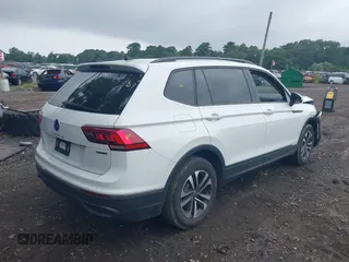2022 Volkswagen Tiguan S with VIN 3VV0B7AX2NM080597, listed as a IAAI auction lot 39936601 with 28,208 mi miles. Bid and sale history available at carsss.com. Image 4.