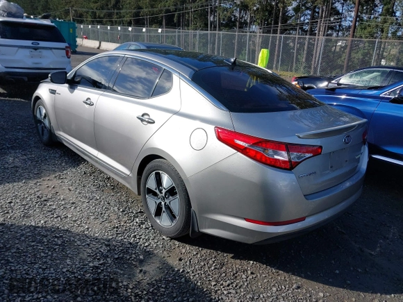 2013 Kia Optima EX z VIN KNAGM4AD4D5042639, wystawiony jako IAAI lot #41808282 z przebiegiem 107 763 mil mil oraz . Historia ofert i sprzedaży dostępna na DreamBid. Obrazek 3.