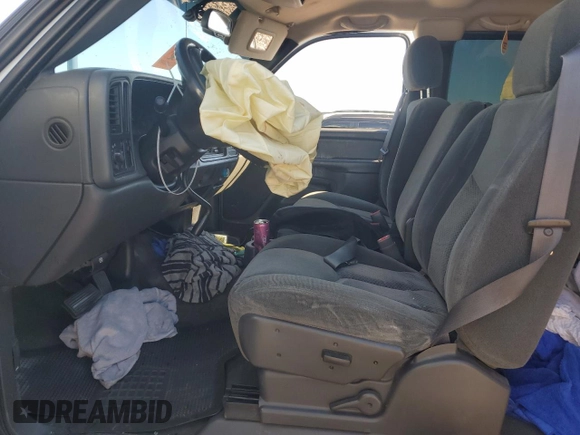 2004 Chevrolet Silverado 1500 LS with VIN 2GCEC19T541208949, listed as a Copart auction lot 88991805 with 178,361 mi miles and Salvage Title. Bid and sale history available at DreamBid. Image 7.