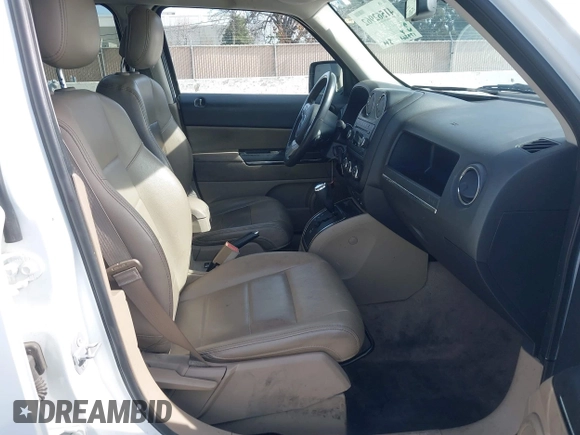 2015 Jeep Patriot Limited with VIN 1C4NJRCB0FD188394, listed as a IAAI auction lot 41562962 with 173,261 mi miles and . Bid and sale history available at DreamBid. Image 5.