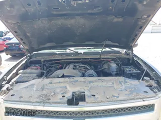 2007 Chevrolet Silverado 1500 LS with VIN 2GCEK13CX71727365, listed as a IAAI auction lot 40357043 with 1 mi miles. Bid and sale history available at carsss.com. Image 10.