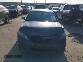 2011 Toyota Camry LE z VIN 4T1BF3EKXBU773360, wystawiony jako IAAI lot #41991860 z przebiegiem 201 251 mil mil oraz . Historia ofert i sprzedaży dostępna na DreamBid. Obrazek 12.
