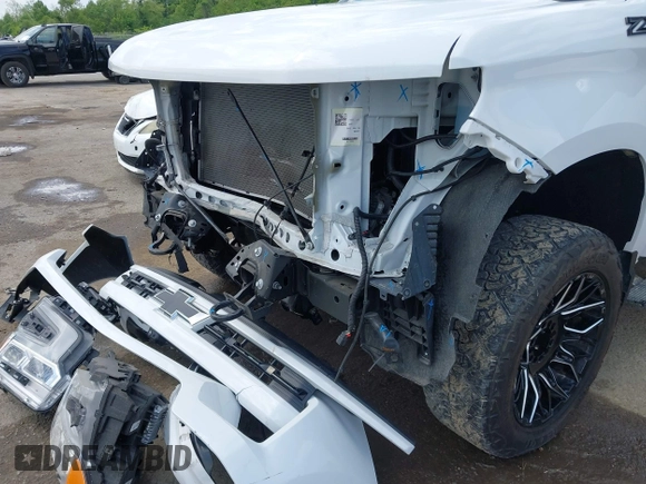 2023 Chevrolet Silverado 1500 RST with VIN 2GCUDEED6P1124688, listed as a IAAI auction lot 42028957 with 21,623 mi miles and . Bid and sale history available at DreamBid. Image 6.