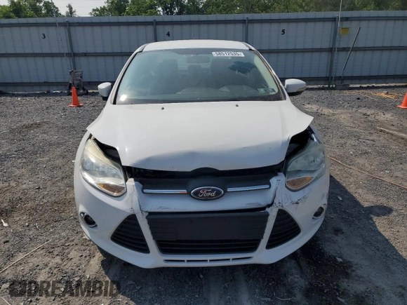 2012 Ford Focus SE with VIN 1FAHP3F21CL445400, listed as a Copart auction lot 58512535 with 142,515 mi miles and Salvage title. Bid and sale history available at DreamBid. Image 5.