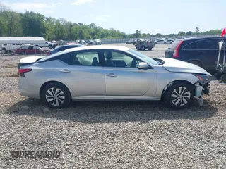 2022 Nissan Altima S z VIN 1N4BL4BV0NN302100, wystawiony jako IAAI lot #42020090 z przebiegiem 70 961 mil mil oraz . Historia ofert i sprzedaży dostępna na DreamBid. Obrazek 14.