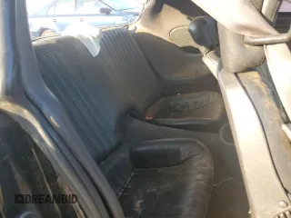 2000 Pontiac Firebird Formula z VIN 2G2FV22G4Y2175318, wystawiony jako Copart lot #68737224 z przebiegiem 229 394 mil mil oraz Szkoda całkowita • Salvage title. Historia ofert i sprzedaży dostępna na DreamBid. Obrazek 11.
