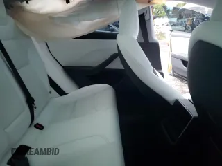2025 Tesla Model 3 Long Range с VIN 5YJ3E1EA2SF907679, выставлен на аукционе Copart как лот 48718815 с пробегом Не указан миль и Списание • Salvage title. История ставок и продаж доступна на DreamBid. Изображение 6.