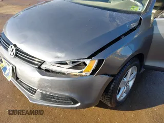 2014 Volkswagen Jetta TDI with VIN 3VWLL7AJ7EM276956, listed as a IAAI auction lot 41865670 with 135,159 mi miles and . Bid and sale history available at DreamBid. Image 17.