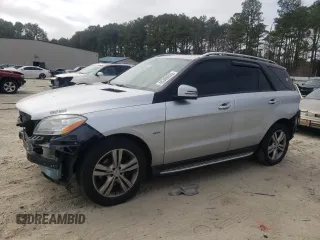 2012 Mercedes-Benz M 350 z VIN 4JGDA5HB1CA077407, wystawiony jako Copart lot #48369095 z przebiegiem 152 620 mil mil oraz Szkoda całkowita • Salvage title. Historia ofert i sprzedaży dostępna na DreamBid. Obrazek 1.