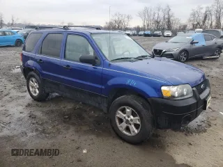 2005 Ford Escape XLT with VIN 1FMYU93165KD64012, listed as a Copart auction lot 77696623 with 144,630 mi miles and Non Repairable. Bid and sale history available at carsss.com. Image 4.
