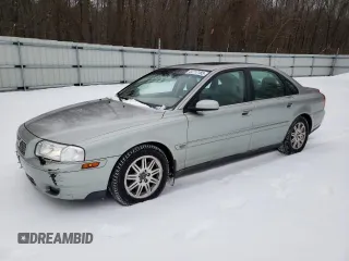 2005 Volvo S80 with VIN YV1TH592251410365, listed as a Copart auction lot 44717185 with 194,994 mi miles and Clean Title. Bid and sale history available at carsss.com. Image 1.