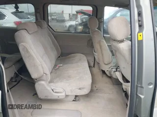 2005 Kia Sedona LX with VIN KNDUP132656734193, listed as a IAAI auction lot 41892342 with 91,768 mi miles. Bid and sale history available at carsss.com. Image 8.
