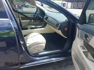 2013 Jaguar XF I4 RWD with VIN SAJWA0ES6DPS96674, listed as a IAAI auction lot 41594788 with 1 mi miles. Bid and sale history available at carsss.com. Image 5.