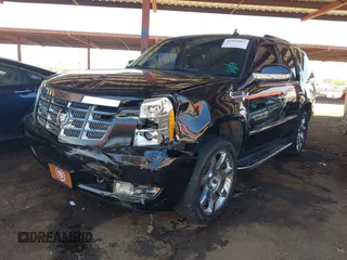 2009 Cadillac Escalade z VIN 1GYFC23269R251960, wystawiony jako IAAI lot #41993963 z przebiegiem 164 055 mil mil oraz . Historia ofert i sprzedaży dostępna na DreamBid. Obrazek 17.