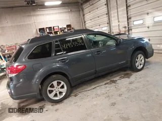2014 Subaru Outback 2.5i Premium with VIN 4S4BRBDC4E3272518, listed as a IAAI auction lot 41953320 with 145,767 mi miles. Bid and sale history available at carsss.com. Image 4.