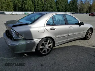 2003 Mercedes-Benz C 320 with VIN WDBRF64J53F440632, listed as a Copart auction lot 71250234 with 112,845 mi miles and Salvage Title. Bid and sale history available at DreamBid. Image 3.