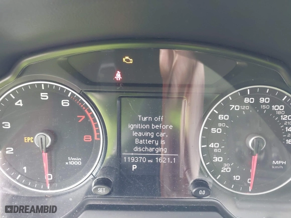 2015 Audi Q5 Premium with VIN WA1CFAFP6FA018604, listed as a IAAI auction lot 41919068 with 119,370 mi miles. Bid and sale history available at carsss.com. Image 7.
