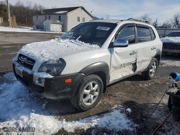 2005 Hyundai Tucson GLS with VIN KM8JN72D75U085199, listed as a Copart auction lot 42625495 with 183,526 mi miles and Salvage Title. Bid and sale history available at carsss.com. Image 1.