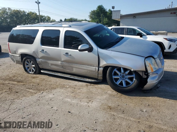 2014 GMC Yukon XL Denali with VIN 1GKS2MEF1ER223078, listed as a Copart auction lot 68473154 with 228,301 mi miles and Salvage Title. Bid and sale history available at carsss.com. Image 4.