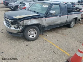1995 Dodge Dakota with VIN 1B7GL23X2SS386485, listed as a Copart auction lot 72893124 with 202,537 mi miles and Salvage Title. Bid and sale history available at carsss.com. Image 1.