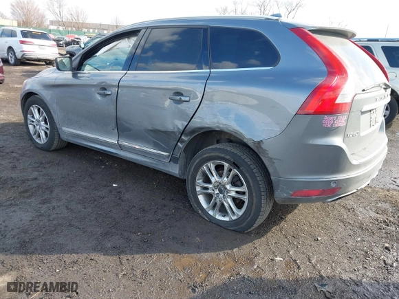 2016 Volvo XC60 T5 Platinum with VIN YV4612RM1G2829728, listed as a IAAI auction lot 41446744 with 69,217 mi miles. Bid and sale history available at carsss.com. Image 3.