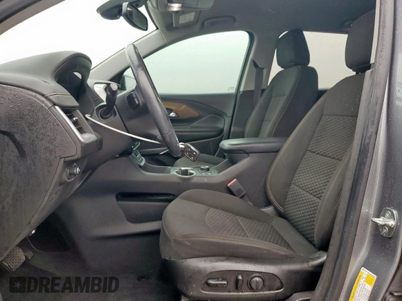 2021 GMC Terrain SLE z VIN 3GKALMEV2ML308839, wystawiony jako Copart lot #51755945 z przebiegiem 61 679 mil mil oraz Czysty tytuł • Clean title. Historia ofert i sprzedaży dostępna na DreamBid. Obrazek 7.