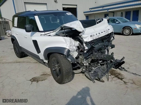 2020 Land Rover Defender S with VIN SALEJ7EX7L2027733, listed as a Copart auction lot 68841904 with 52,339 mi miles and Salvage Title. Bid and sale history available at carsss.com. Image 11.