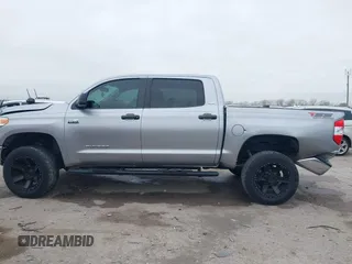 2016 Toyota Tundra SR5 z VIN 5TFDW5F12GX571892, wystawiony jako IAAI lot #41415290 z przebiegiem 190 505 mil mil oraz . Historia ofert i sprzedaży dostępna na DreamBid. Obrazek 14.