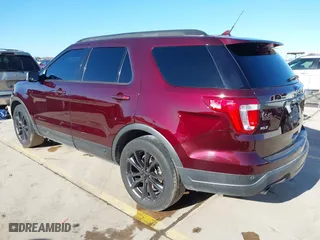 2019 Ford Explorer XLT with VIN 1FM5K7DHXKGA76677, listed as a IAAI auction lot 41472858 with 106,751 mi miles. Bid and sale history available at carsss.com. Image 3.