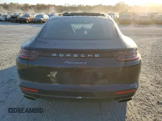 2017 Porsche Panamera with VIN WP0AA2A79HL100858, listed as a Copart auction lot 76724924 with 37,013 mi miles and Salvage title. Bid and sale history available at DreamBid. Image 6.