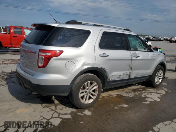 2011 Ford Explorer XLT with VIN 1FMHK8D87BGA24815, listed as a Copart auction lot 55281435 with 299,546 mi miles and Salvage Title. Bid and sale history available at DreamBid. Image 3.